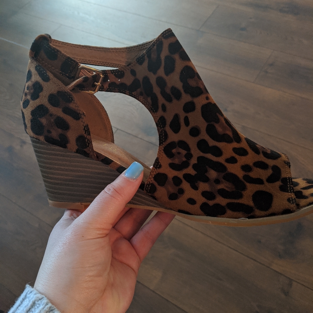 Matta leopard print wedge